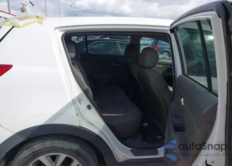 2015 Kia Sportage Lx z USA, uszkodzony, nr VIN KNDPB3AC9F7731870